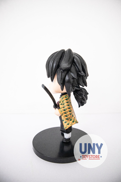 Figura de Giyu Tomioka - Demon Slayer - Gashapon 10 cm en internet