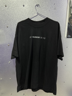 Camiseta “dê passos de fé” oversized