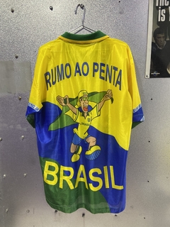 Camisa Brasil vintage na internet