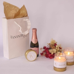 Kit Presente com Vela Aromática (candle box), Espumante e Sacola Personalizada-Celebre com Estilo e Elegância: - comprar online