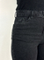 CALÇA JEANS WIDE LEG MARMORIZADA PRETA LOLA - Moos Store - Moda Feminina Online