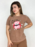 CAMISETA FEM KISS MARRON na internet