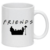 Caneca personalizada com o nome "FRIENDS" e silhuetas dos personagens da série.