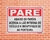 Placa Pare identifique-se ao porteiro (IN10) - comprar online