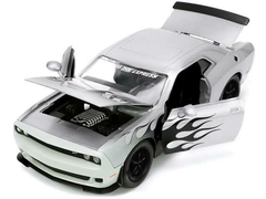 Jada Bigtime Muscle 2015 Dodge Challenger SRT Hellcat escala 1:24 en internet