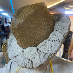 SOMBRERO DECORADO CON MACRAME