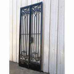 Puerta de frente o entrada antigua de hierro forjado con marco código 11077 - chapasusadas