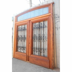 Puerta portón antiguo de madera cedro con rejas de hierro forjado art 9298 - chapasusadas