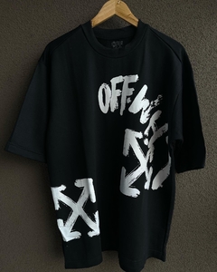 Camiseta Off-White Oversize