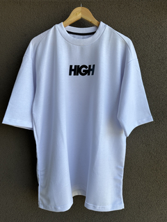 Camiseta High Oversize na internet