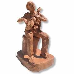 Escultura de Altair Alves "Violonista"