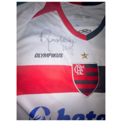 Camisa Oficial Flamengo 2010 - Olympikus - Autografada por Ronaldinho Gaúcho - loja online