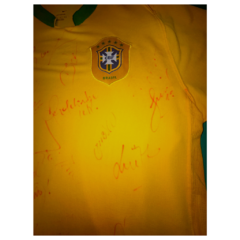 Camisa Oficial Seleção Brasileira 2006 - Nike - Autografada Pelo Time! na internet