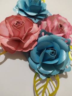 Topo de bolo com rosas - Mid Papelaria Criativa