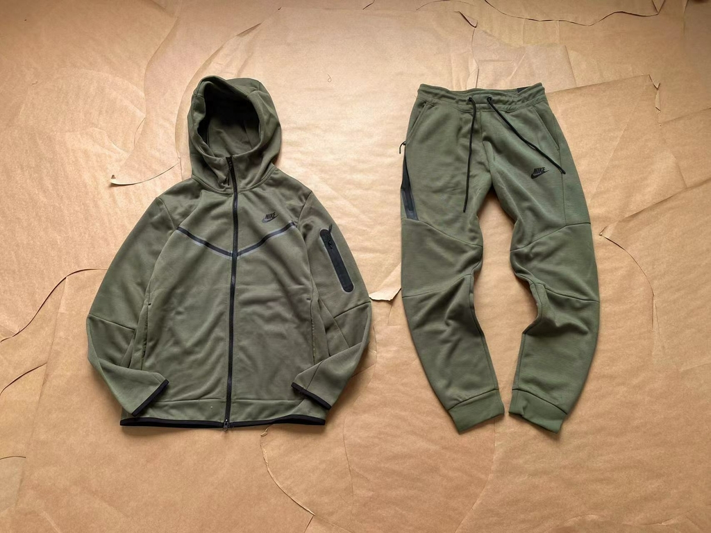 Nike tech cheap fleece dark green