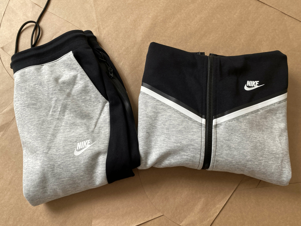 Nike tech cheap fleece black grey