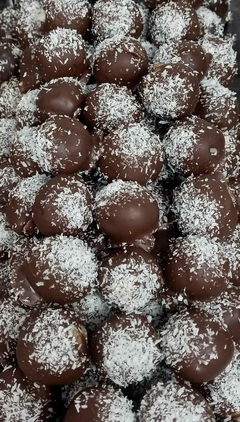 TRUFAS - Tanda Confeitaria 