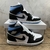 TÊNIS NIKE AIR JORDAN 1 MID RACER BLUE