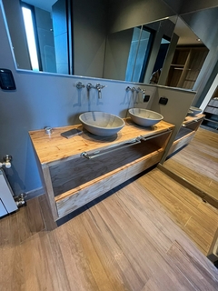 Mueble baño de madera dura - De todo mobiliario