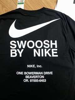 CAMISA NIKE “SWOOSH BY NIKE” na internet