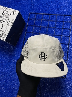 boné five panel anth co