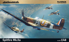 Spitfire Mk. IIa 1/48 - Edição Profipack Eduard 82153
