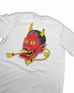 Camiseta "Hannya" na internet