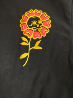 Camiseta "Skull Flower" - Brisa Underground