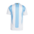 "camisa-argentina-titular-i-home-1-azul-celeste-branca-tradicional-copa-do-mundo-copa-america-campea-campeones-del-mundo-afa-maradona-messi-kempes-dimaria-alvarez-lautaro-sol-de-maio-1-2024-nova" "camisa-argentina-titular-i-home-1-azul-celeste-branca-trad