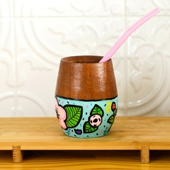 Mate pintado a mano con bombilla. Mitad - Tuky Waingan Handmade