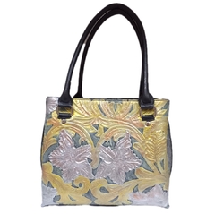 #111A Bolsa artesanal flores rosas