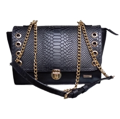 #135 Crossbody negra de piel - CHAMPHS