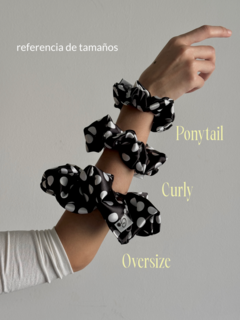 La Curly "Lunares" en internet