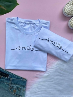 T-shirt Smile Branca - comprar online