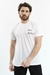 Remera Behind - comprar online