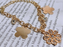 Pulseira Folheado a Ouro 18k Com Pendentes em Formato de Flor - comprar online