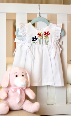 Vestido Branco flores bordadas