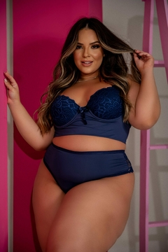 Conjunto de Lingerie Plus Size - Modelado