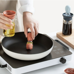 Porta Oleo e Azeite Com Pincel Culinário Gourmet De Silicone com Frasco Dispenser na internet