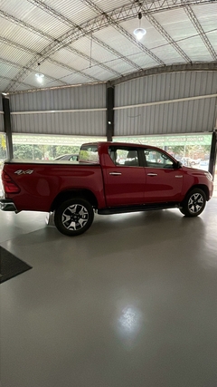 TOYOTA HILUX 2.8 SRX AT 4X4 2019 - ZAFRO AUTOS