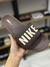 chinelo-slide-nike-marrom