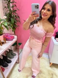 Calça Pantalona Rosa Cady na internet