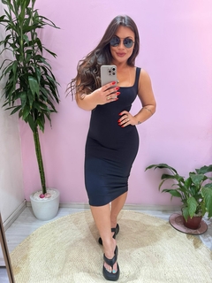 Vestido midi Kardashian preto