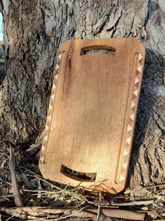 TABLA DE MADERA CON DETALLE