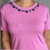 Blusa rosa com gola bordada