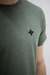 Camiseta Minimalista 2ag Verde, bordada em preto na internet