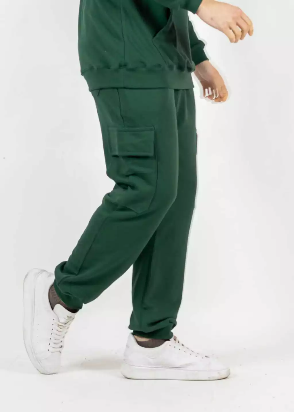 JOGGING CARGO OVERSIZE VERDE INGLES