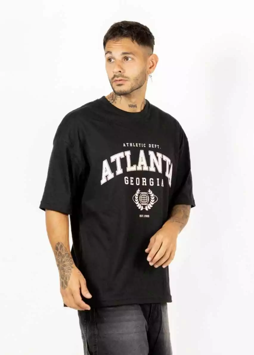 REMERA OVERSIZE ATLANTA NEGRO