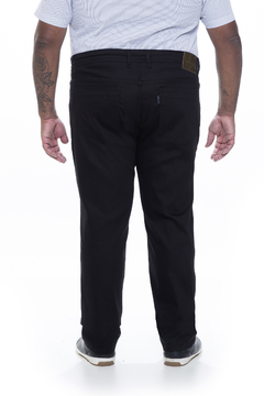 Calça Sarja Plus Size Masculina Power Confort Preta Slim na internet