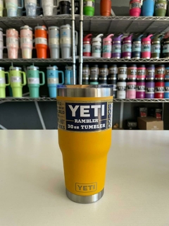 TERMO YETI 30OZ COLOR AMARILLO sin asa - Variedad de colores